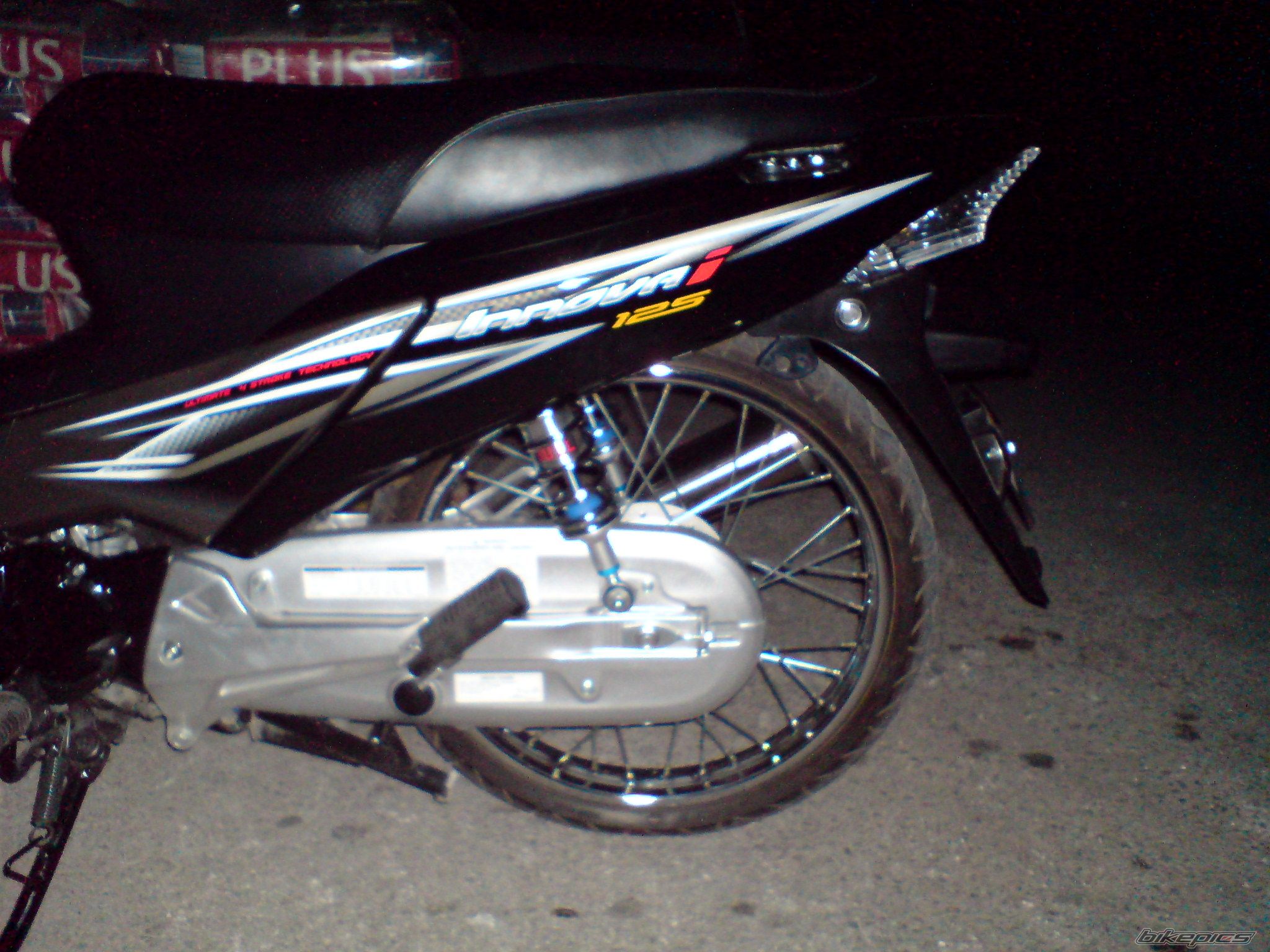 Photo 1820117