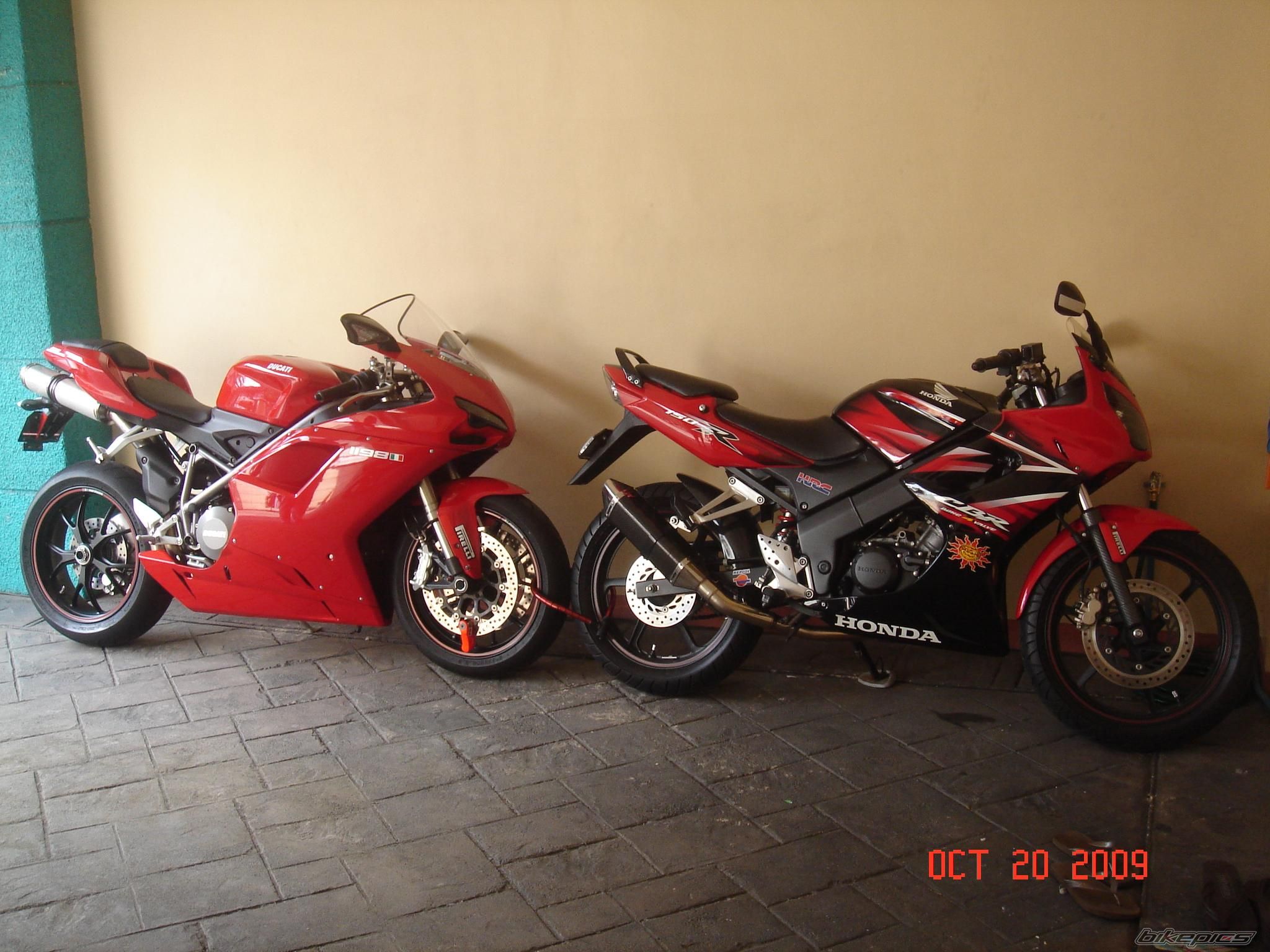 Photo 1824098