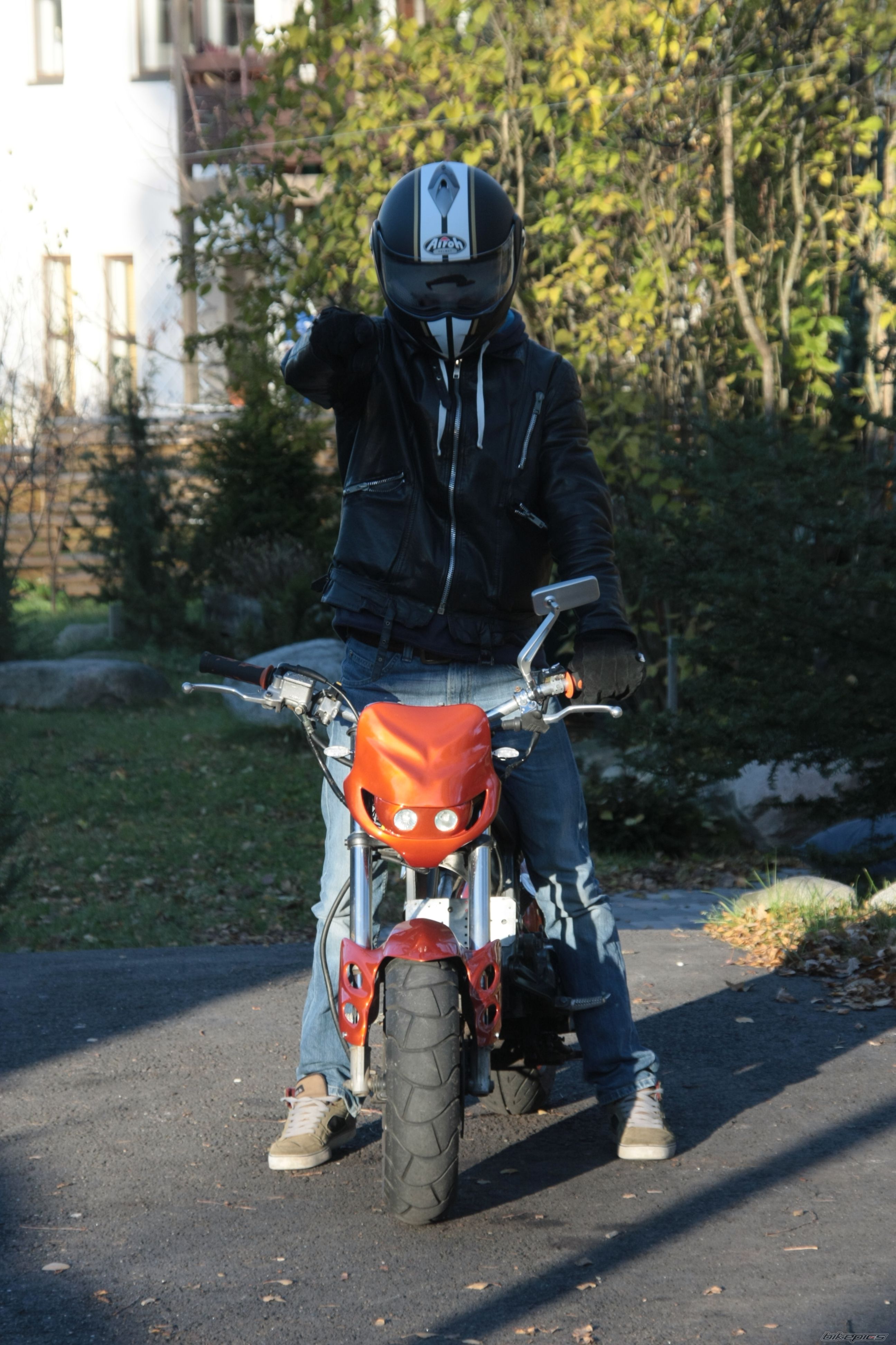 Photo 1825153