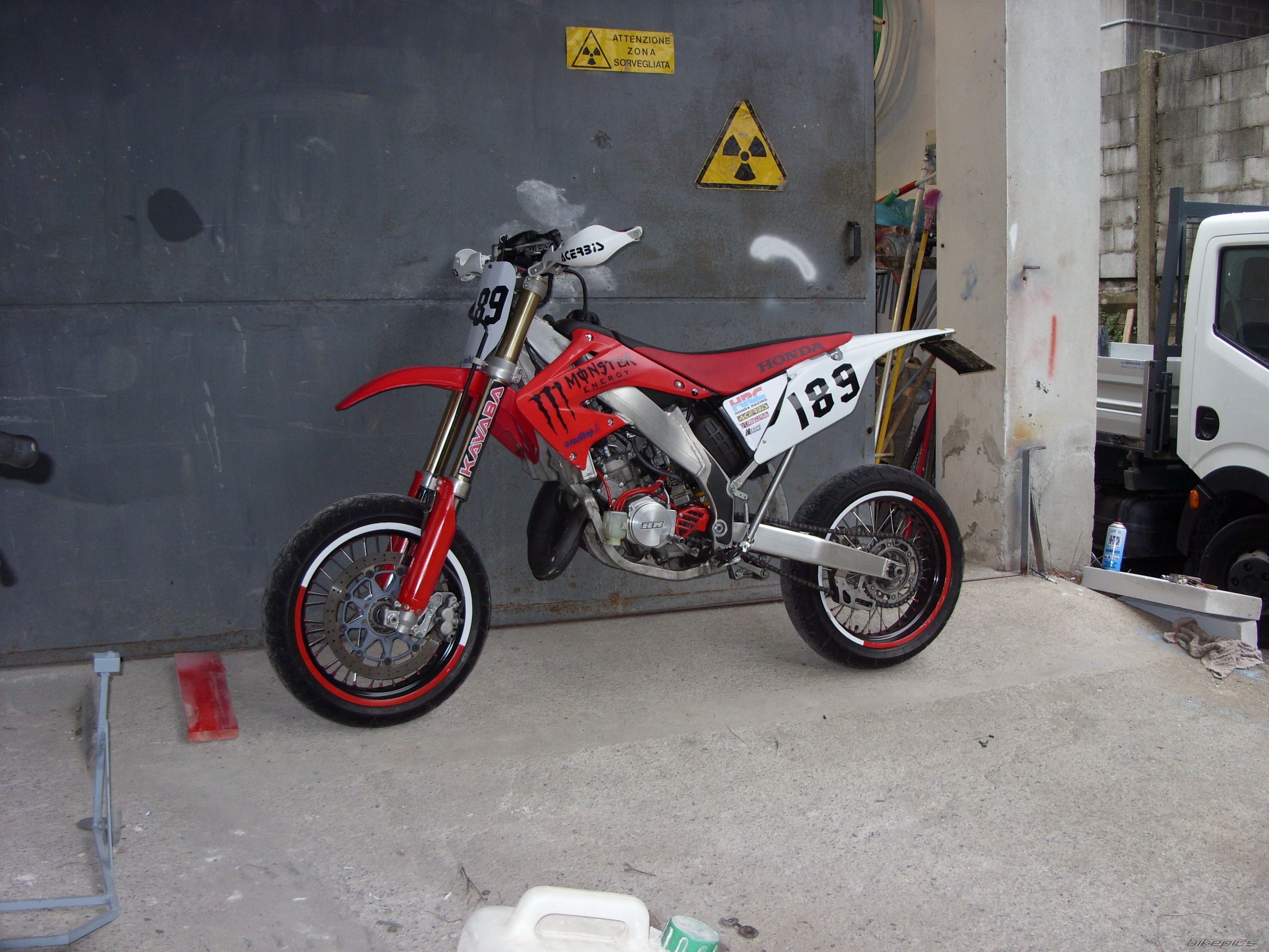 Photo 1825254