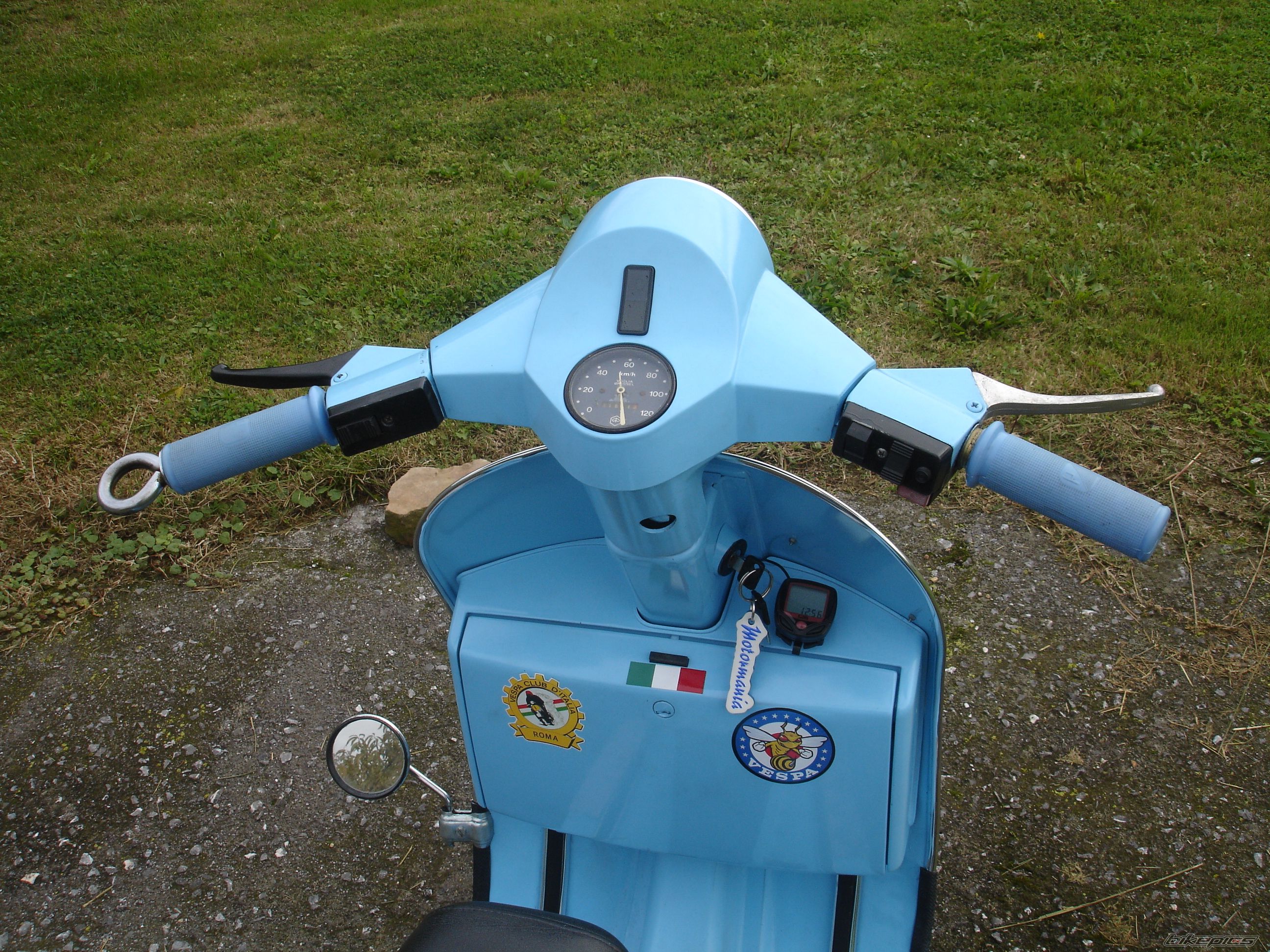 Photo 1825611