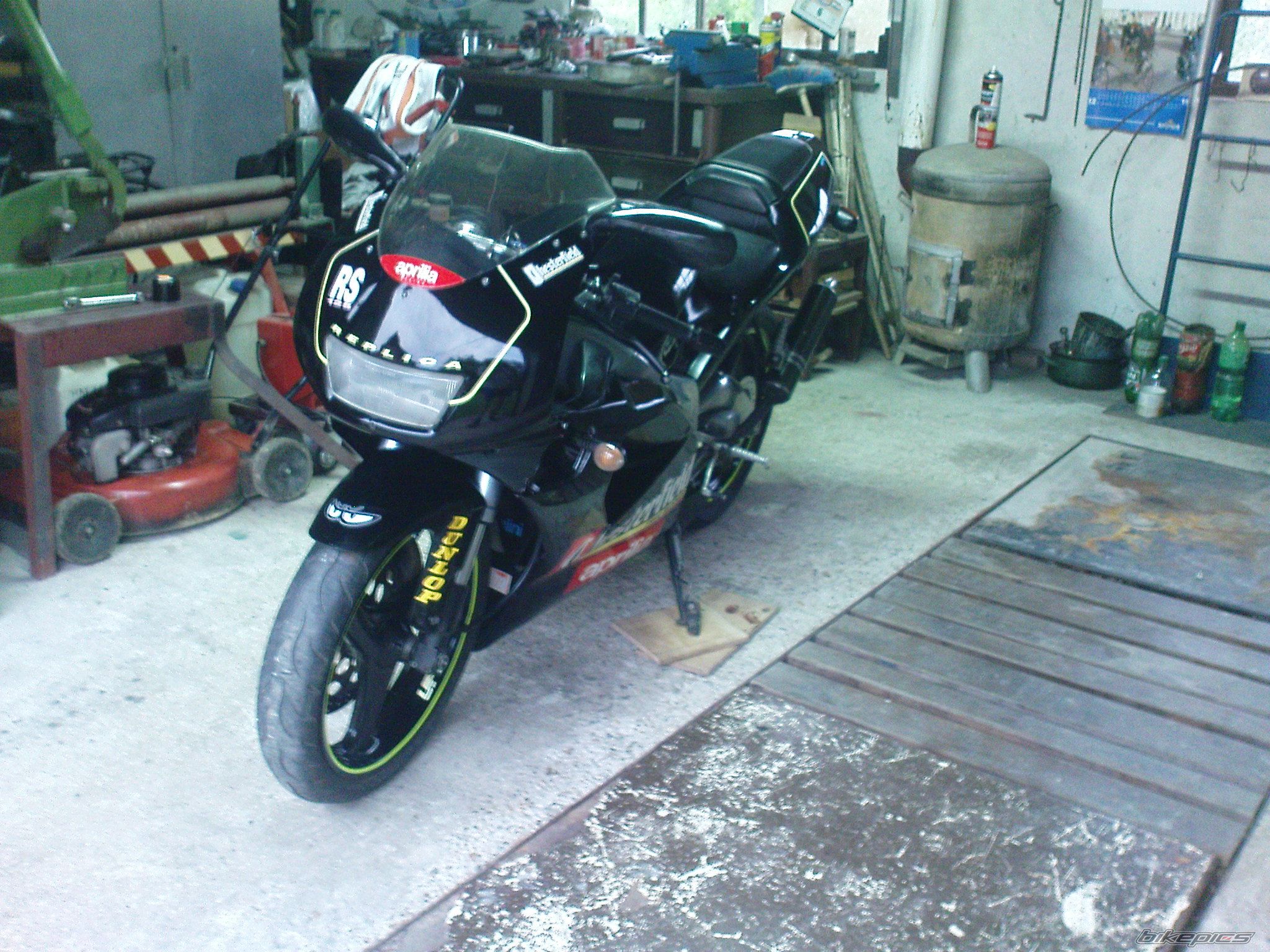 Photo 1825637