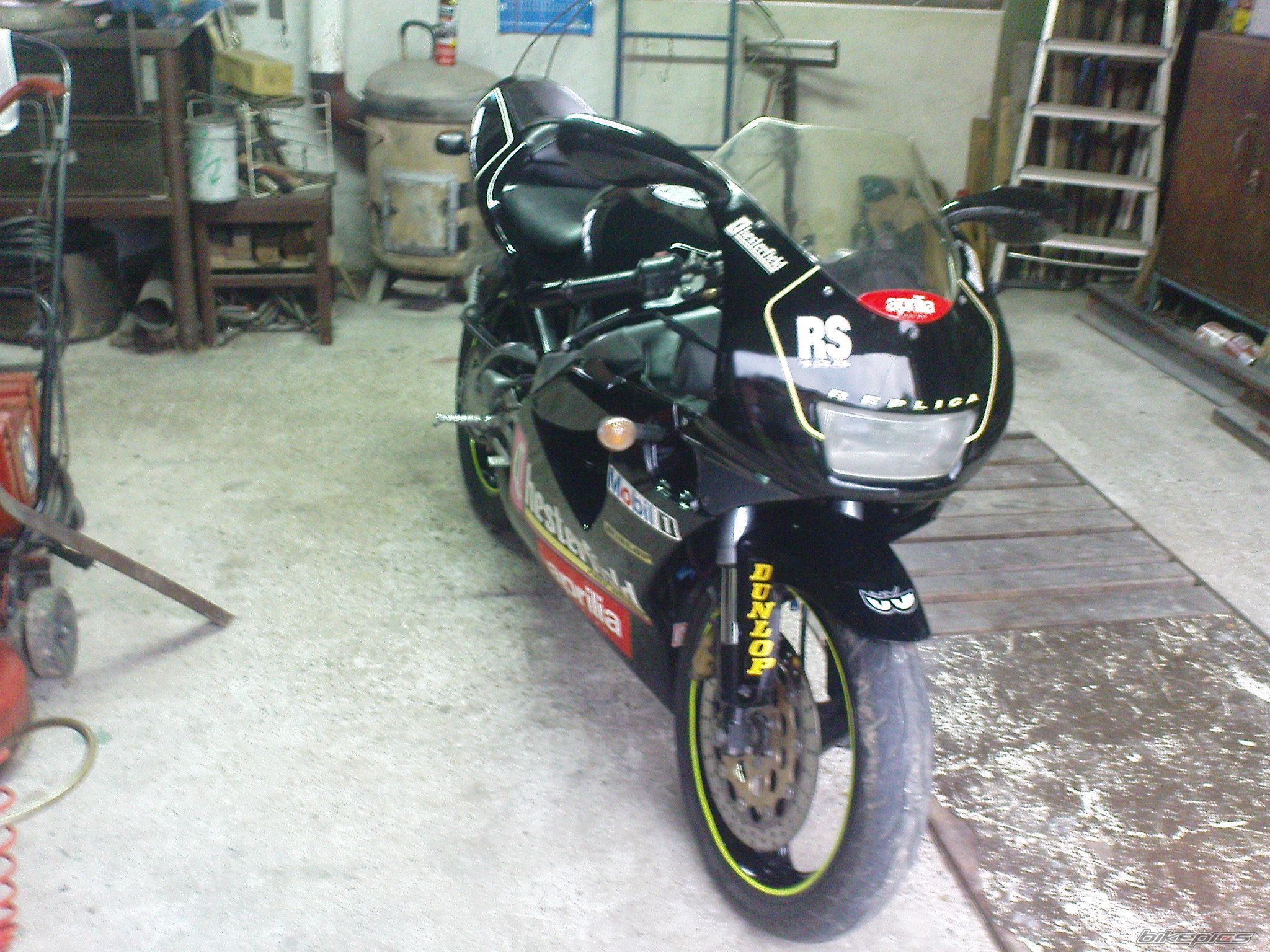 Photo 1825641