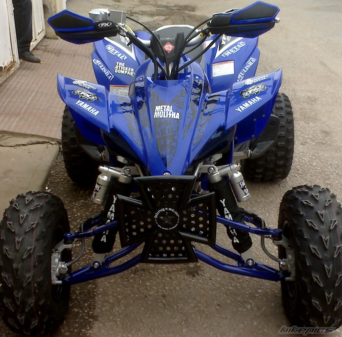 Photo 1825898