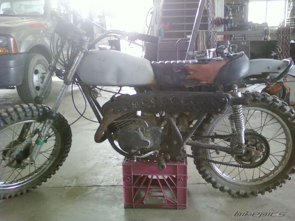 Photo 1825933