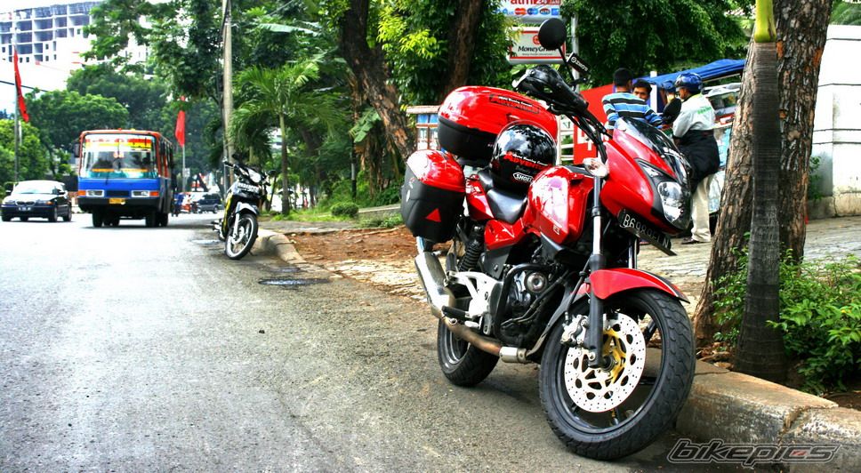 Photo 1826921