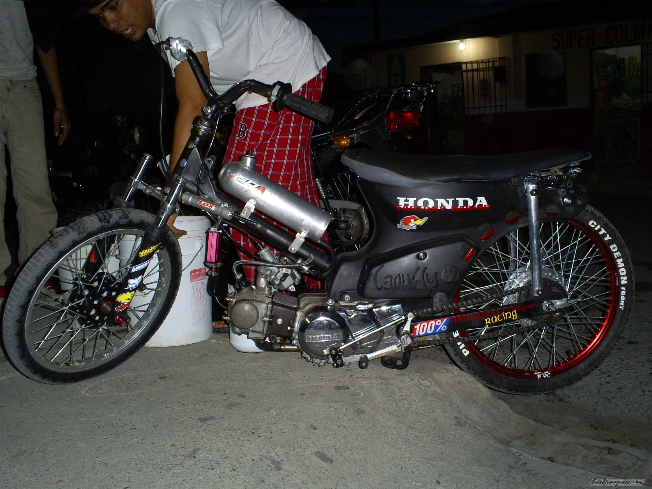 Photo 1827348