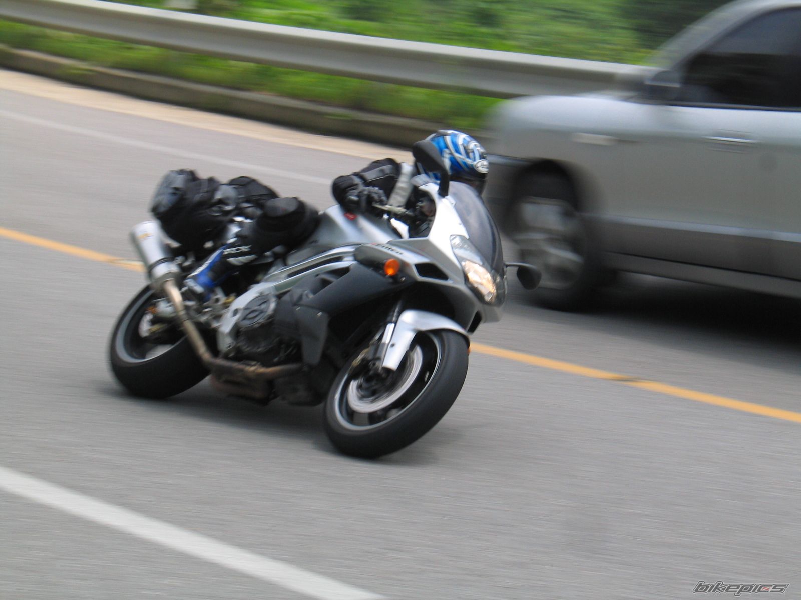 Photo 1828244