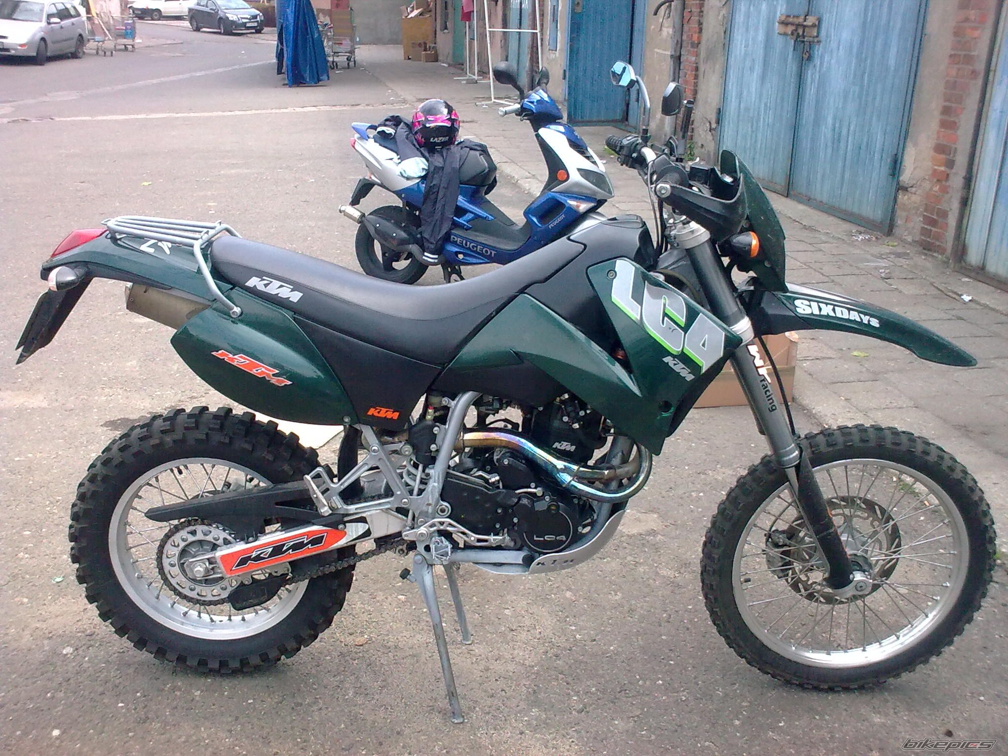 Photo 1828428