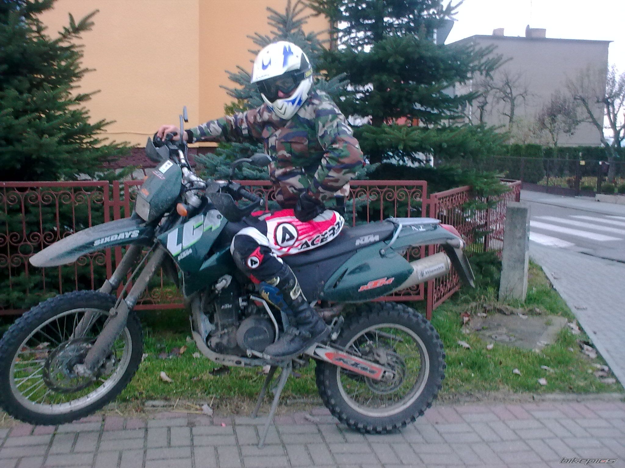 Photo 1828434