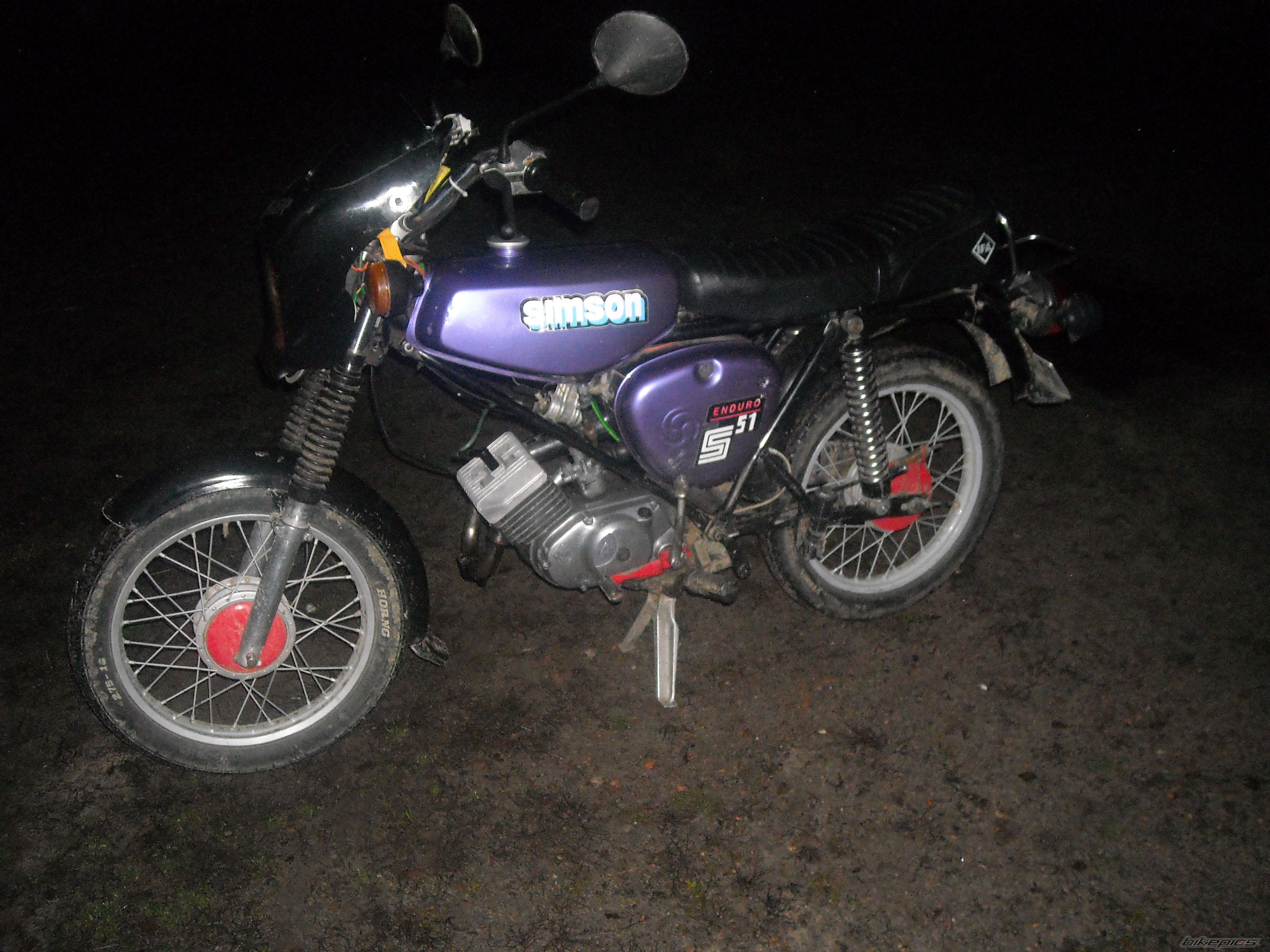 Photo 1828503