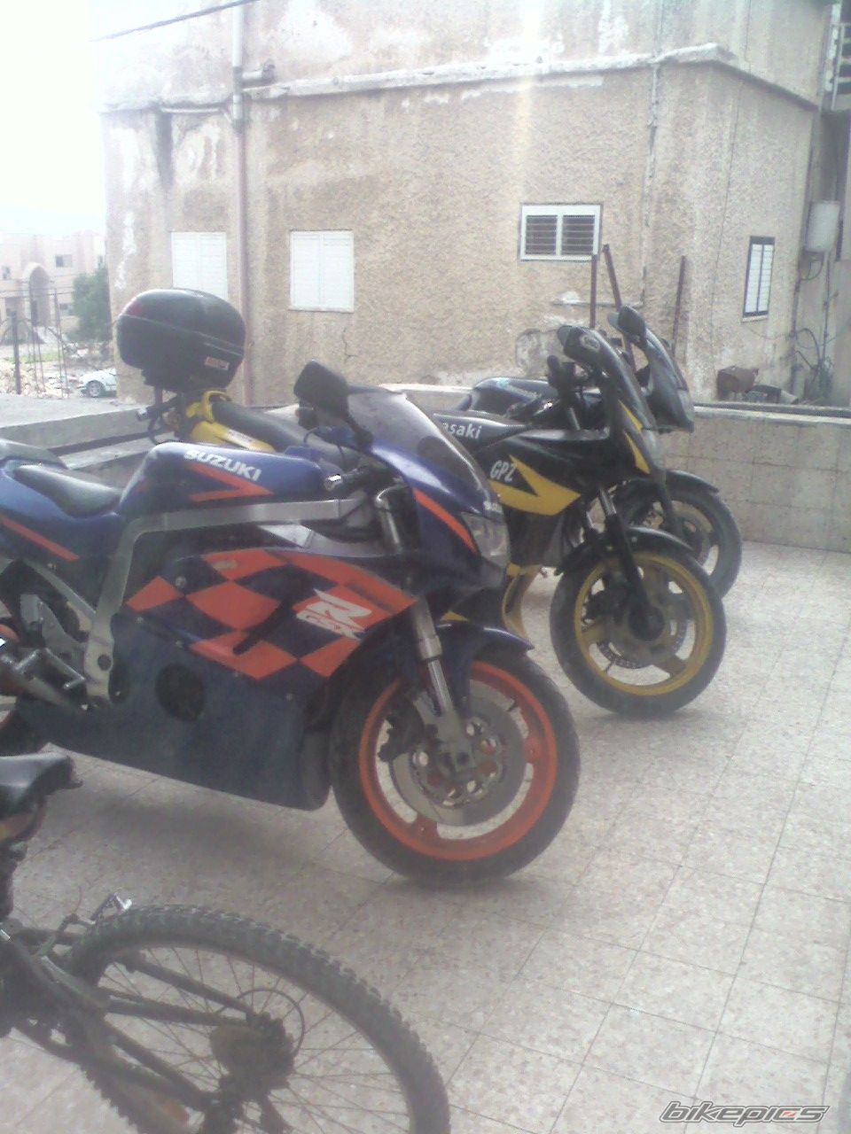Photo 1829239