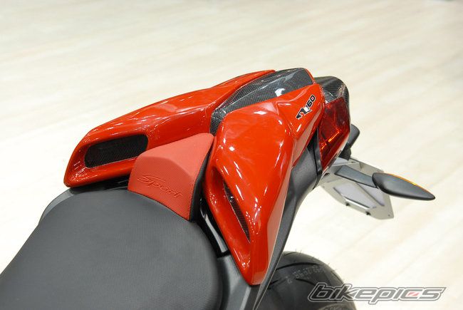 Photo 1830179