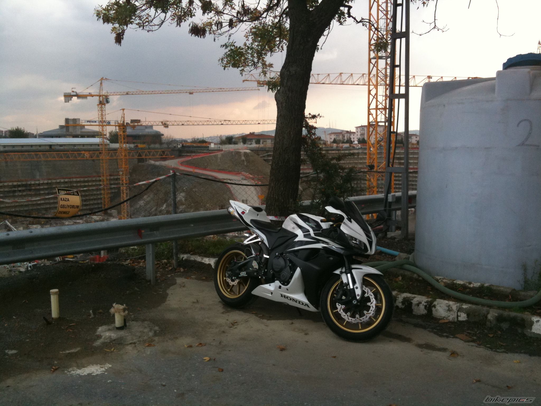 Photo 1830698