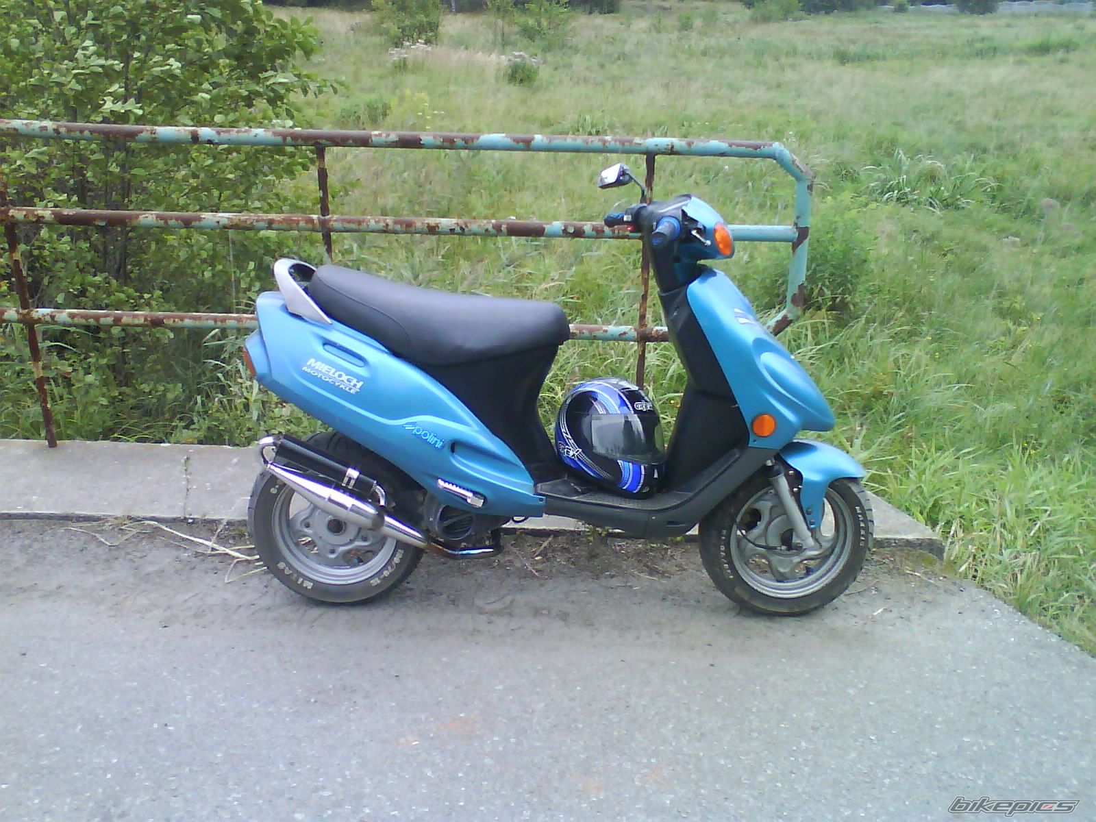 Photo 1831412