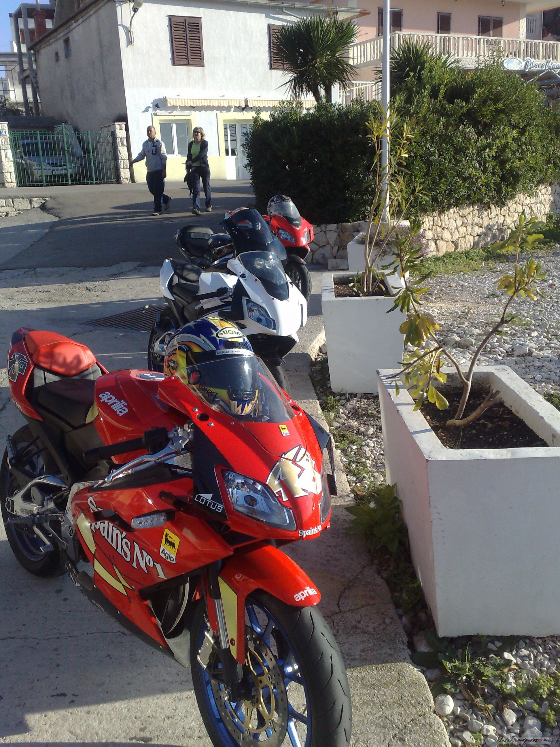 Photo 1831543