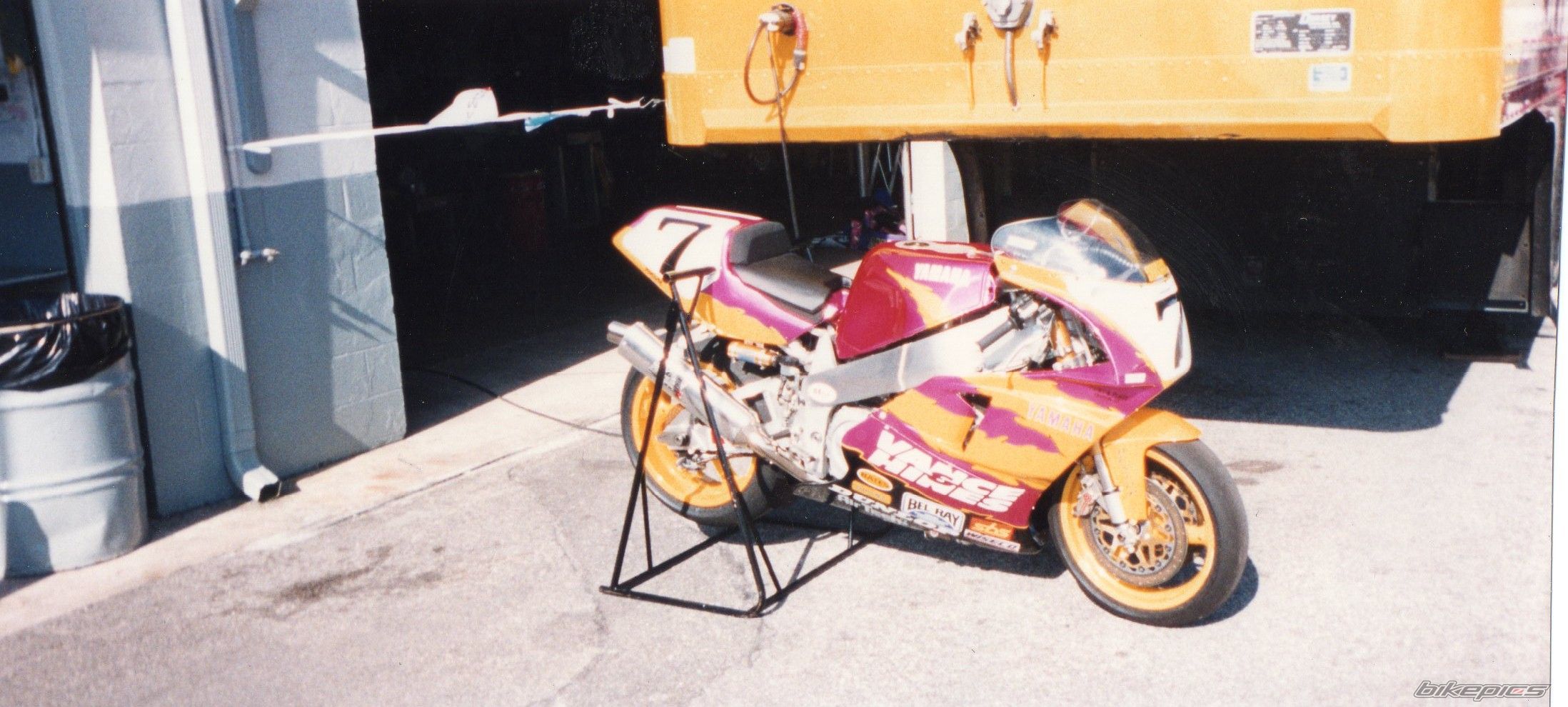 Photo 1831786