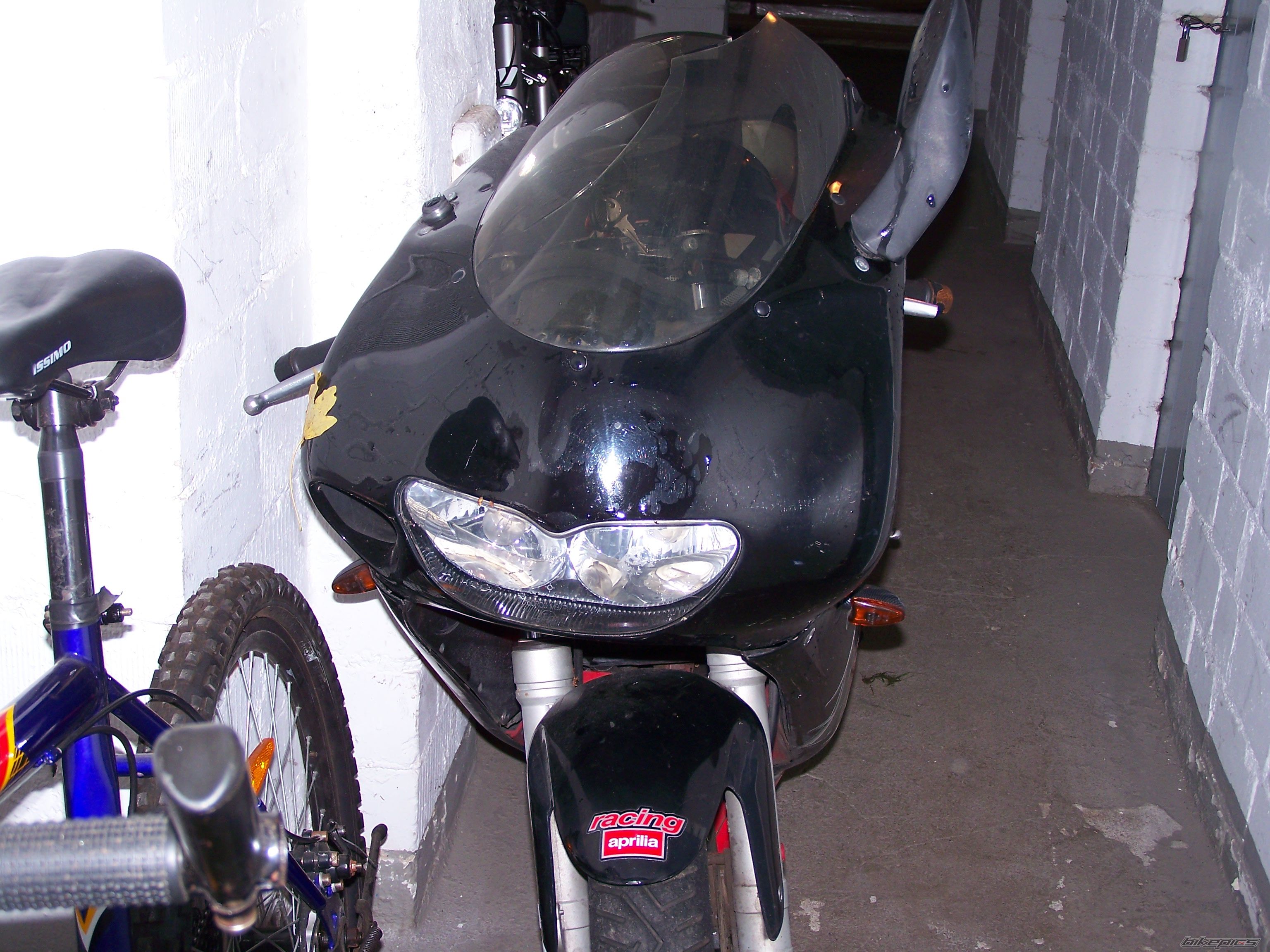 Photo 1832036