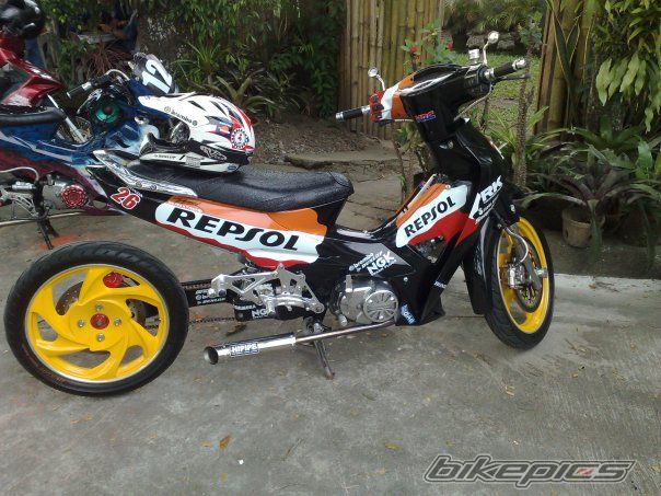 Photo 1832144
