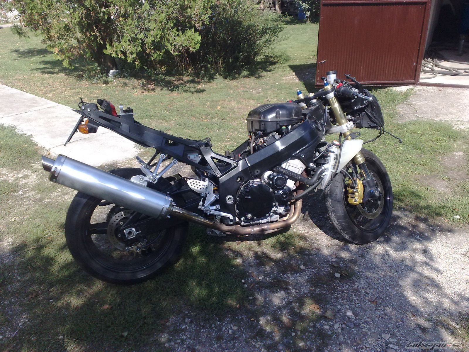 Photo 1832210