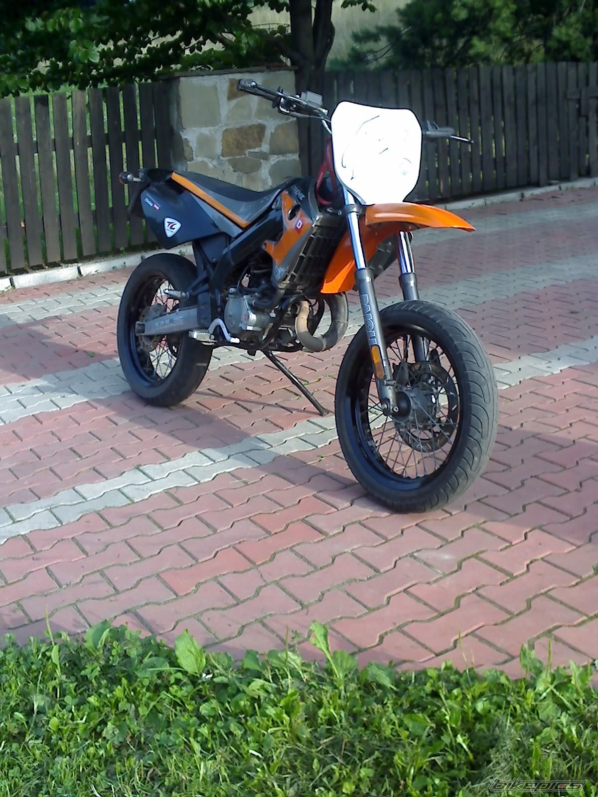 Photo 1832267