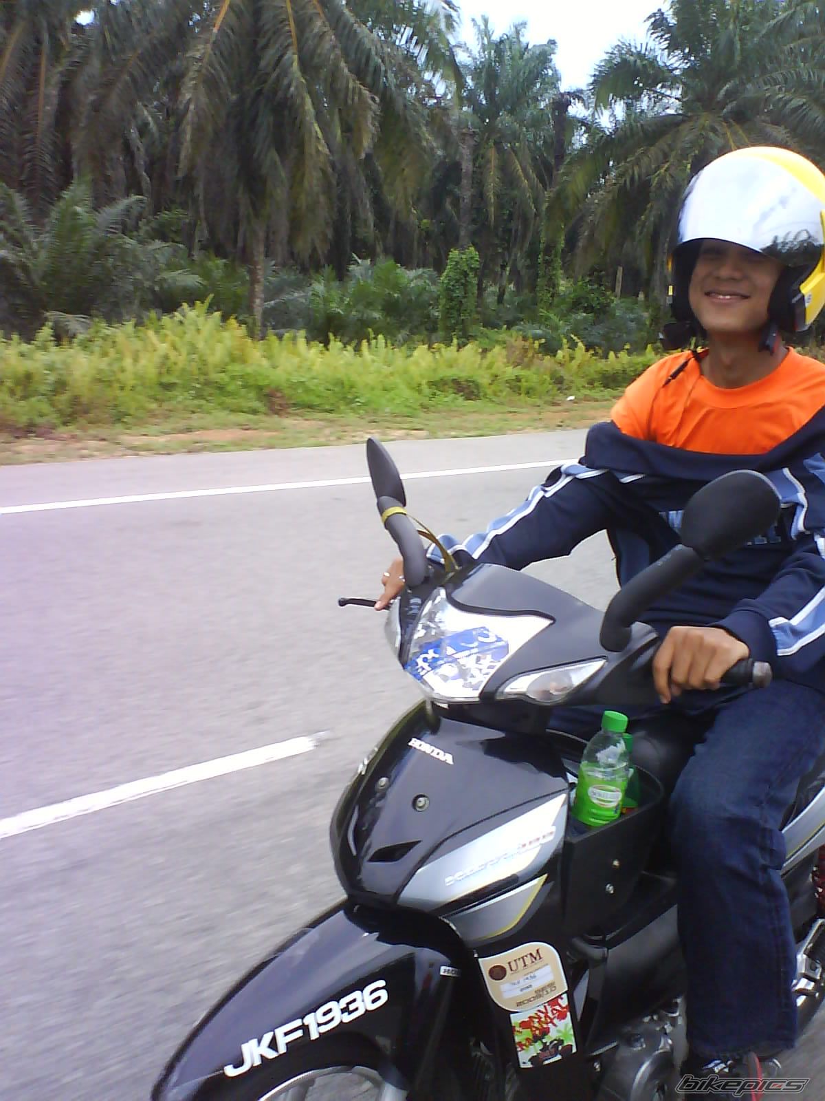 Photo 1832377