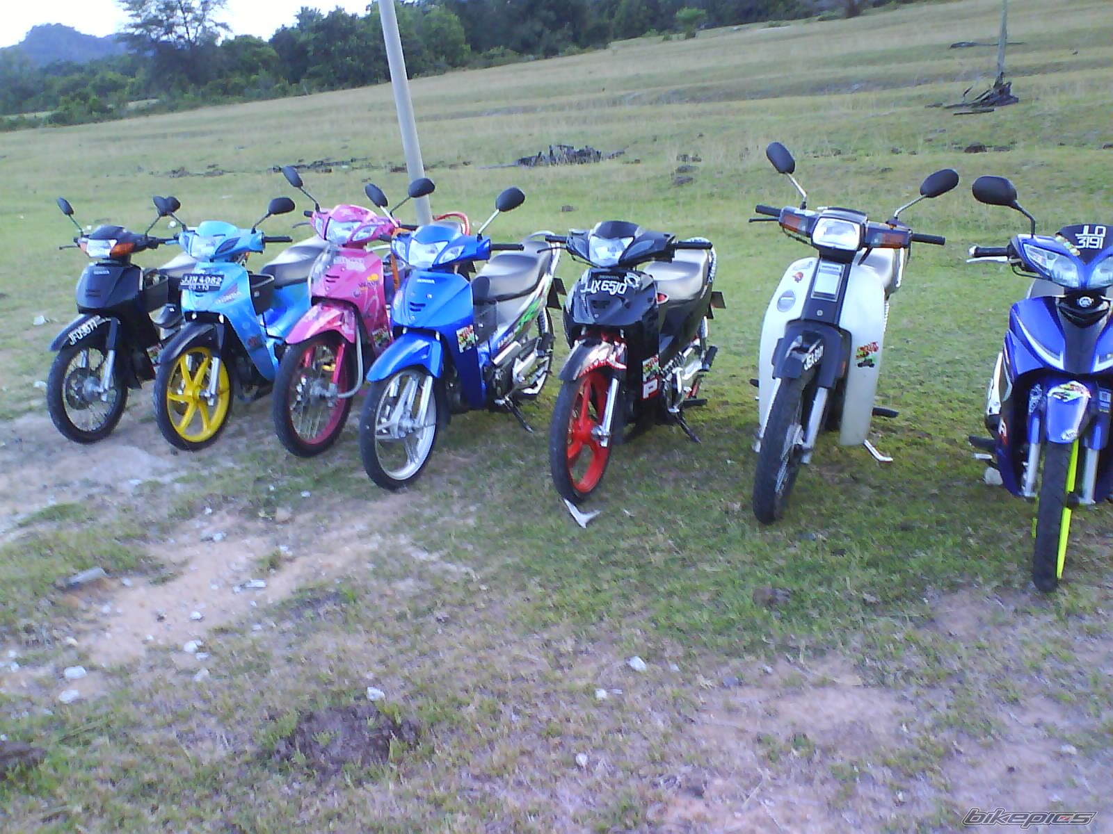 Photo 1832384