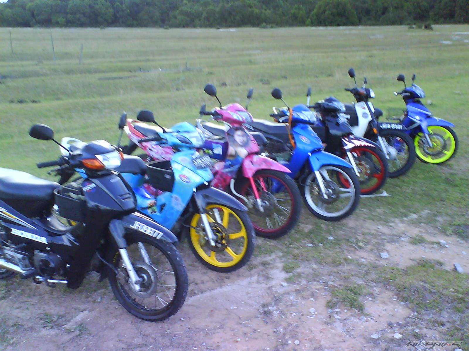 Photo 1832386
