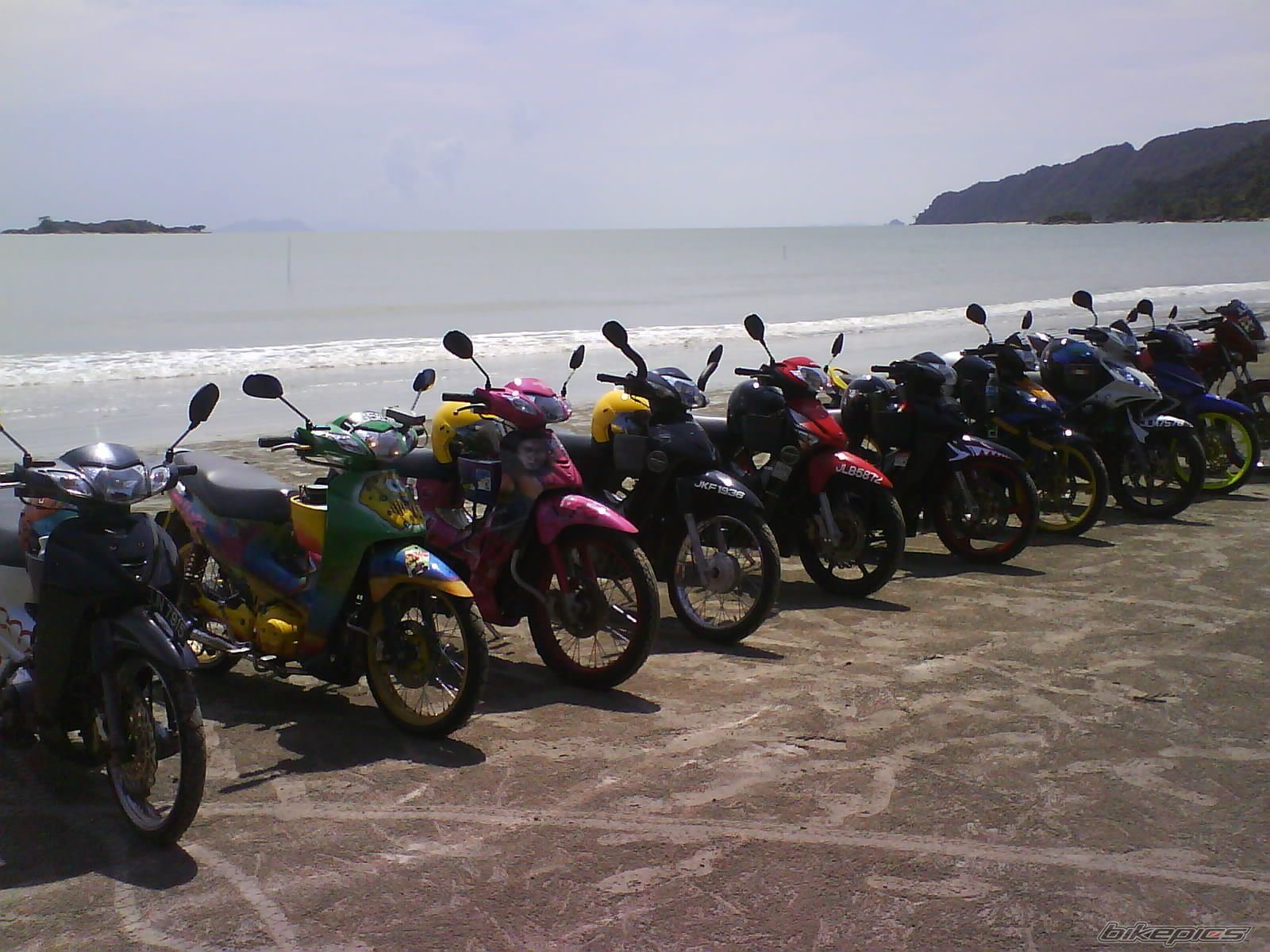 Photo 1832408