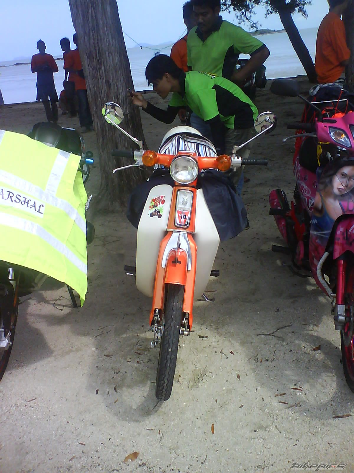 Photo 1832417