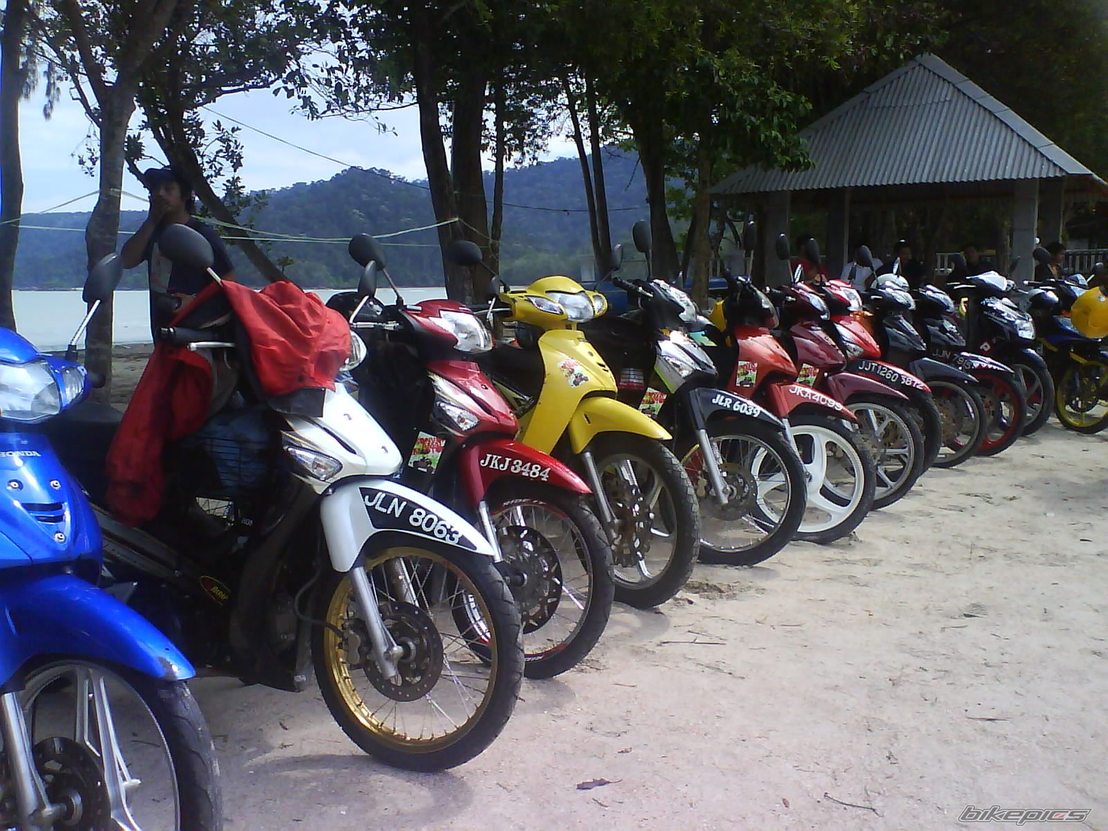 Photo 1832419