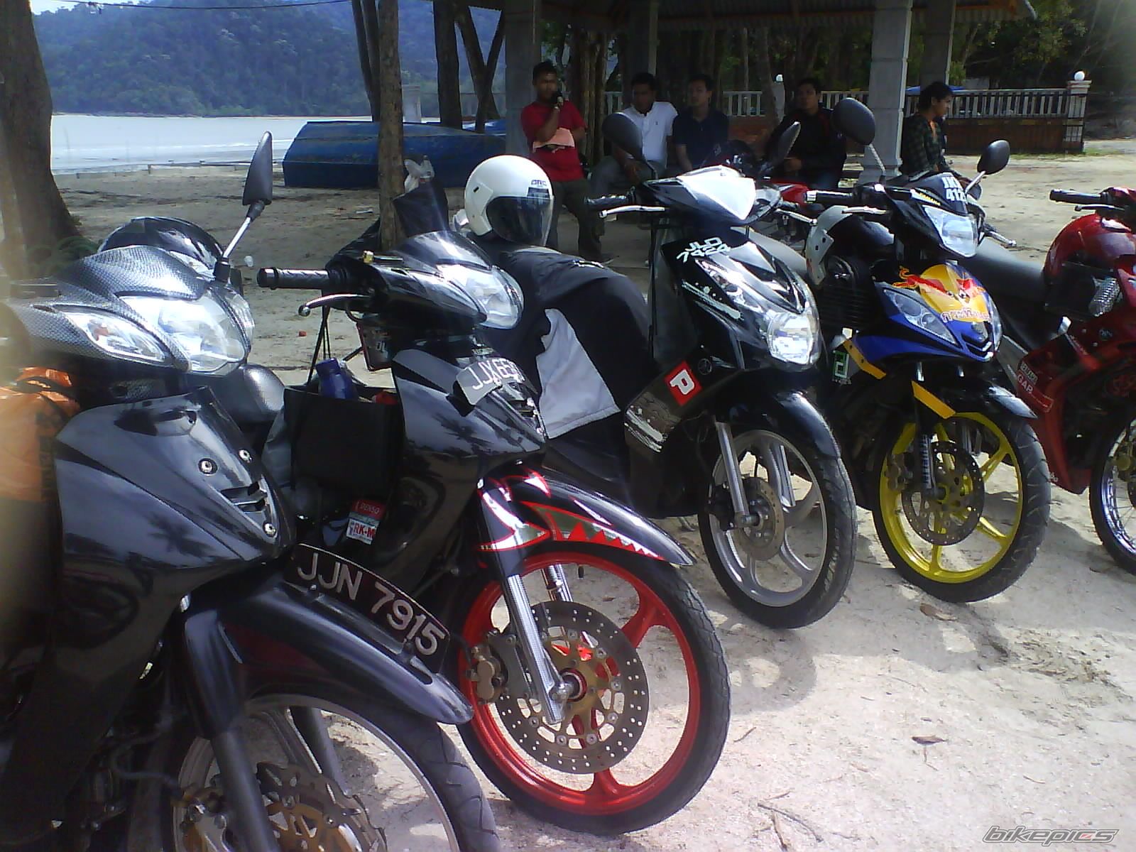 Photo 1832421