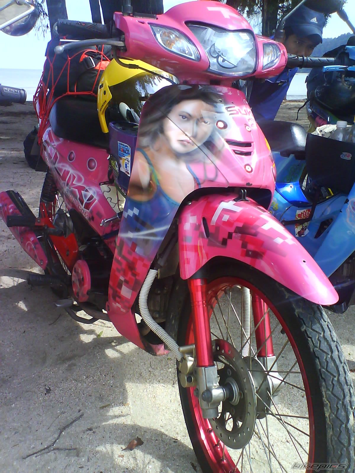 Photo 1832435