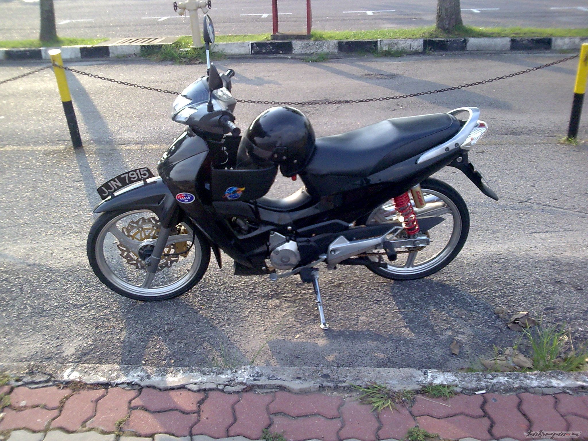 Photo 1832504