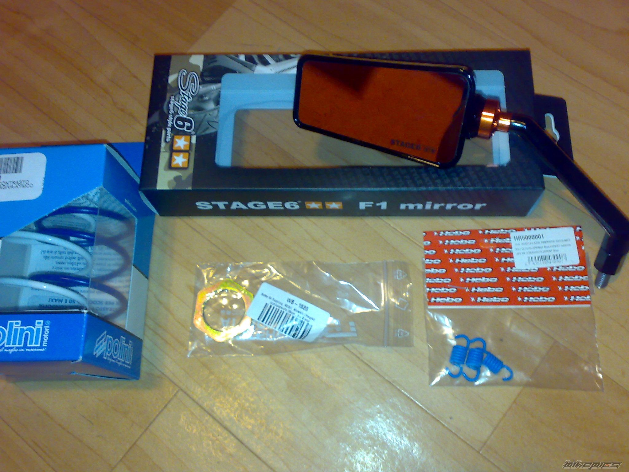 Photo 1832509