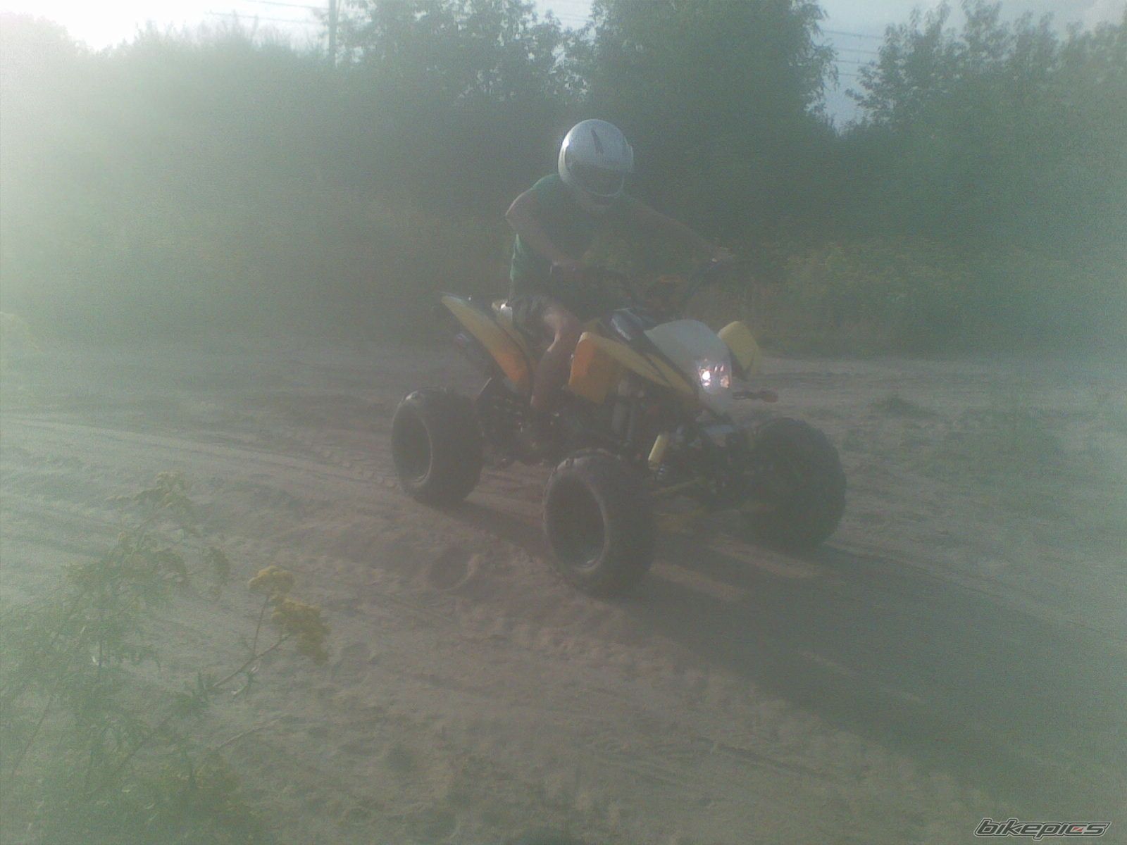 Photo 1832744
