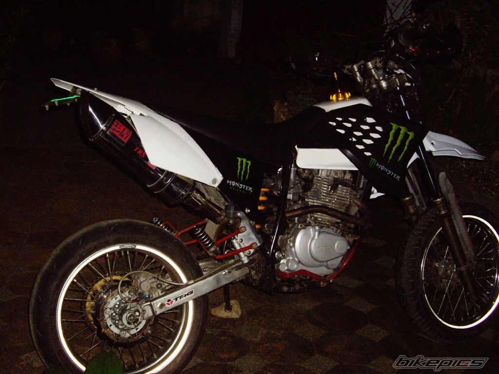 Photo 1832863