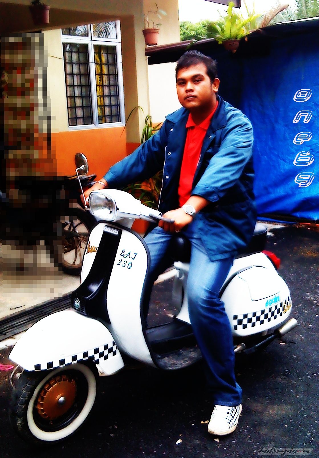Photo 1832873