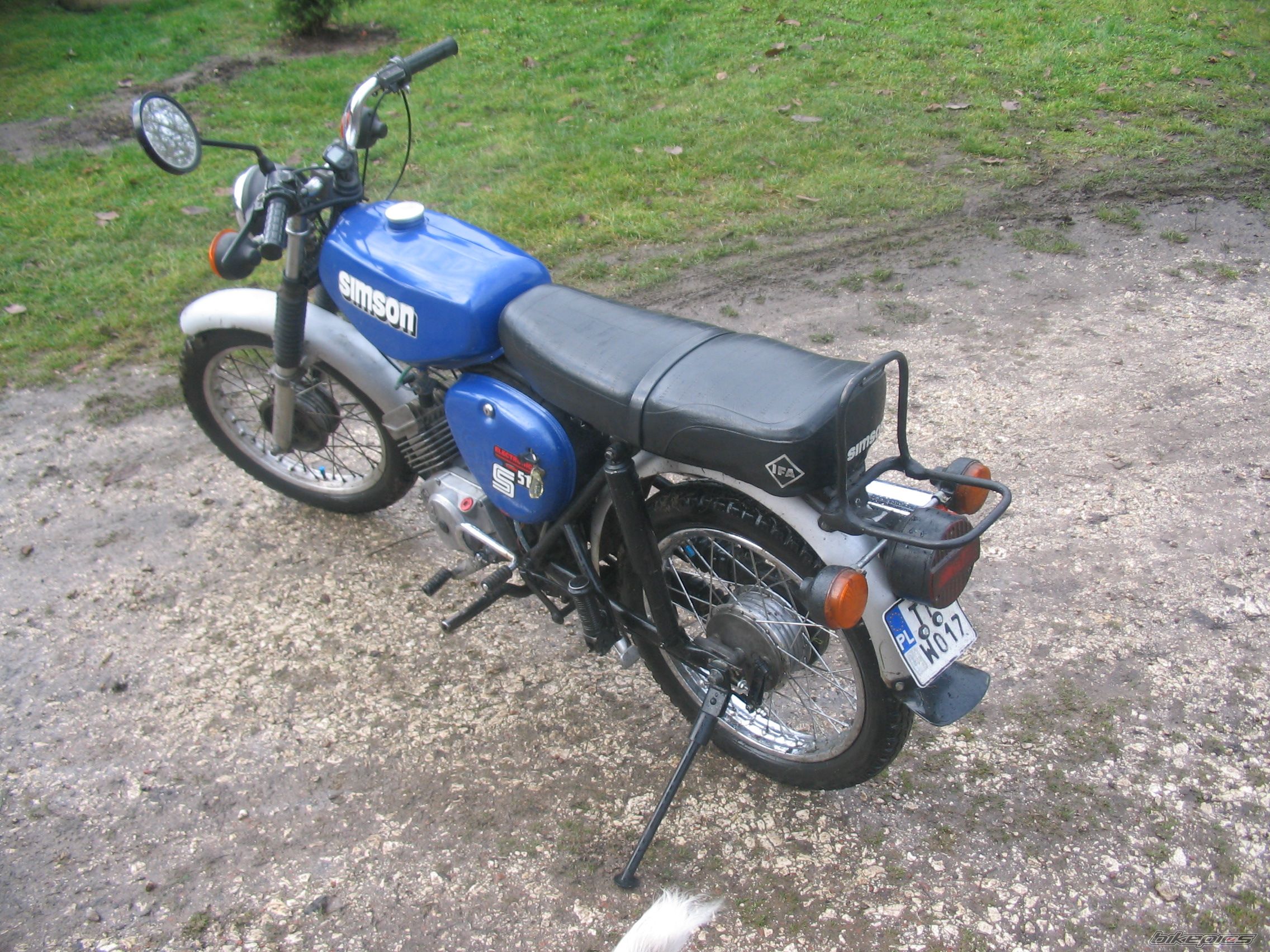 Photo 1832896