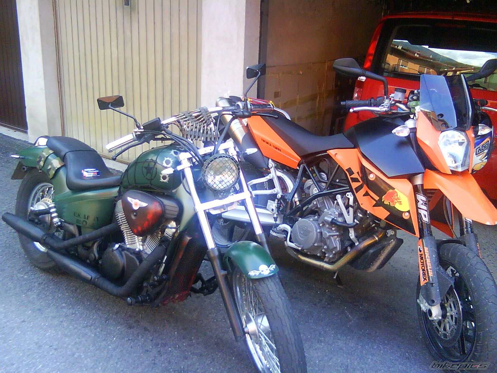 Photo 1833047