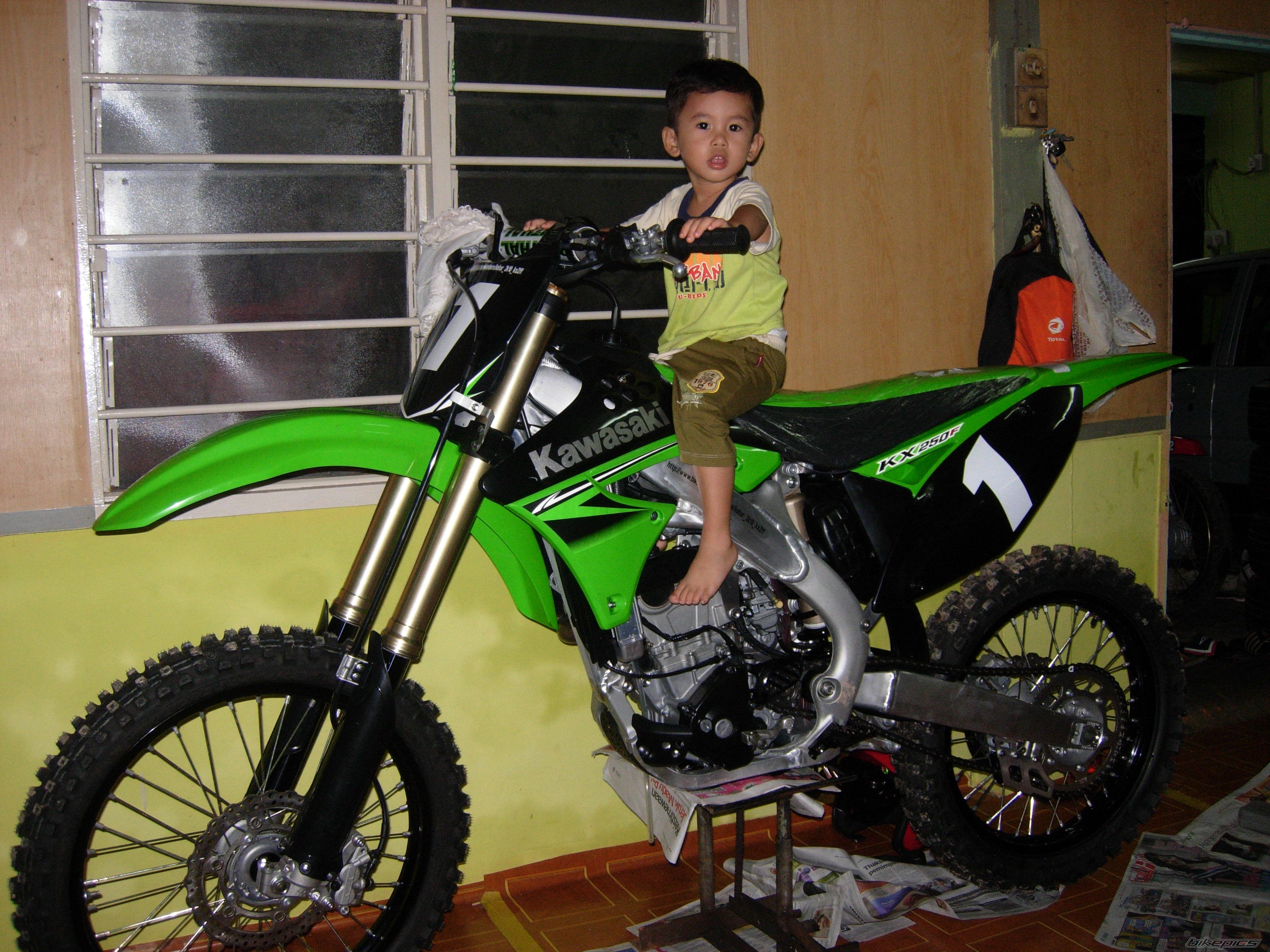 Photo 1833048