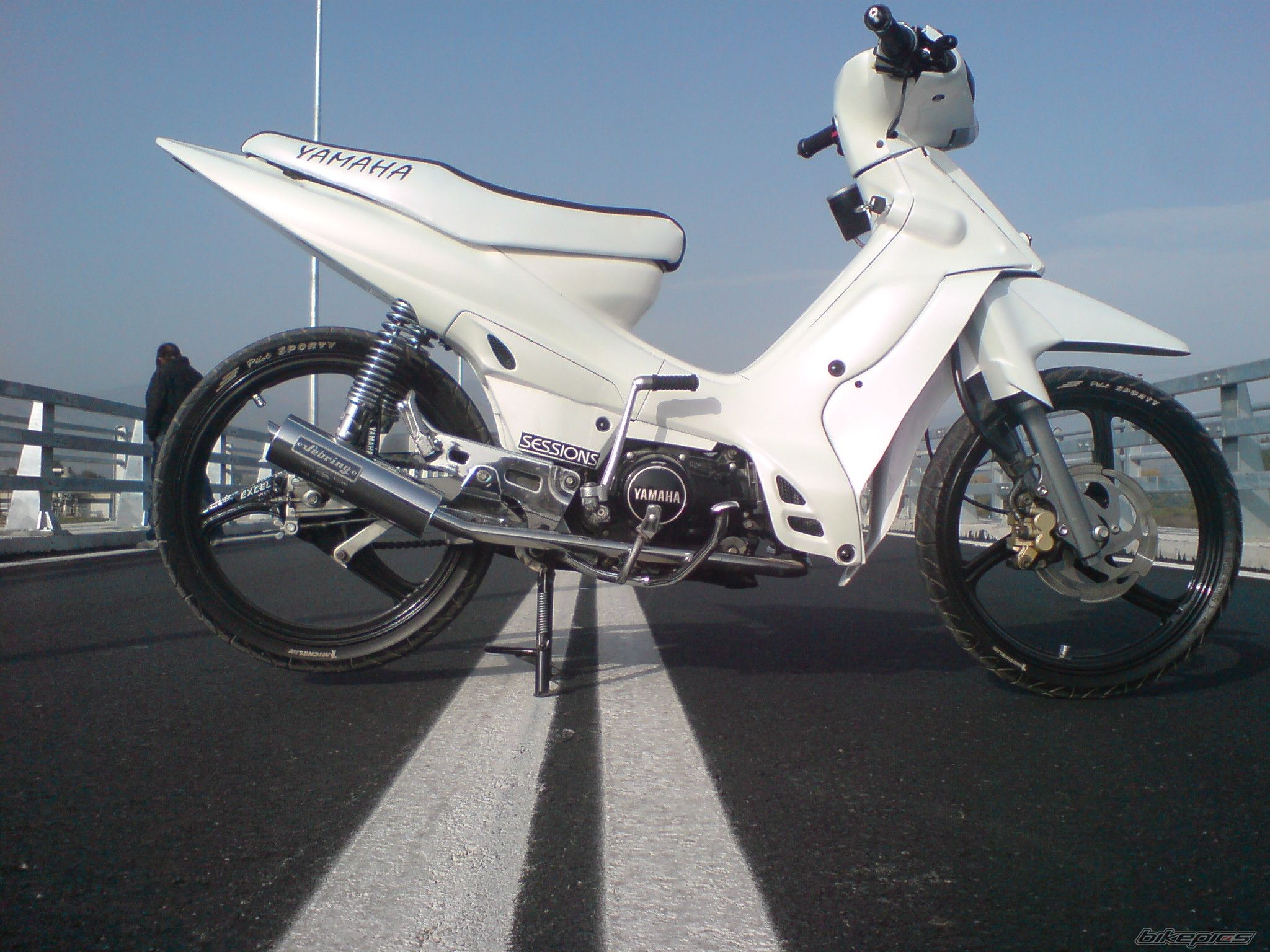 Photo 1833092