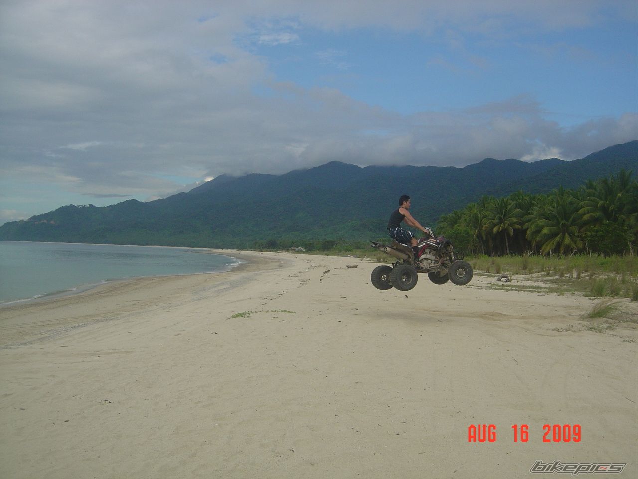 Photo 1833236