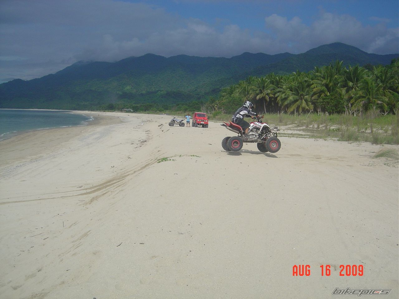 Photo 1833242