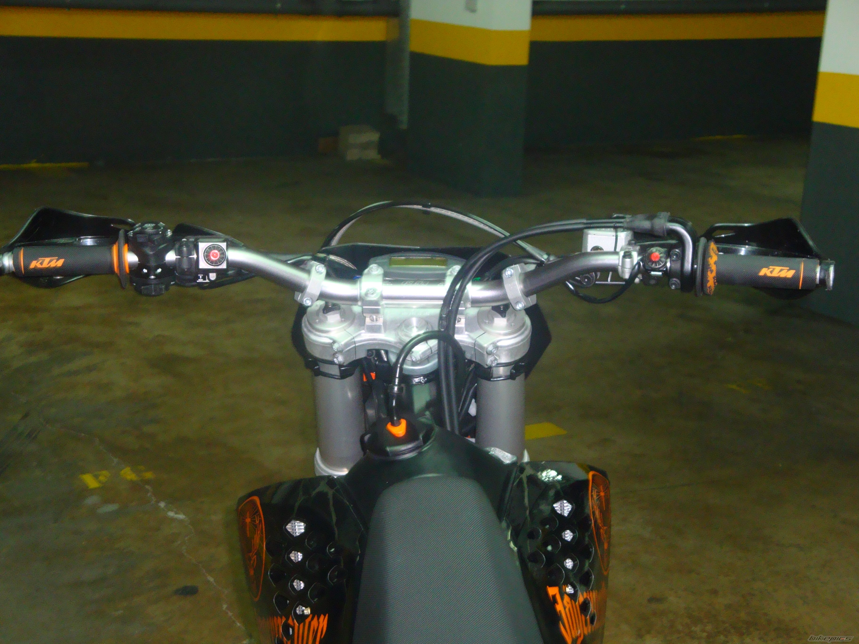 Photo 1833424