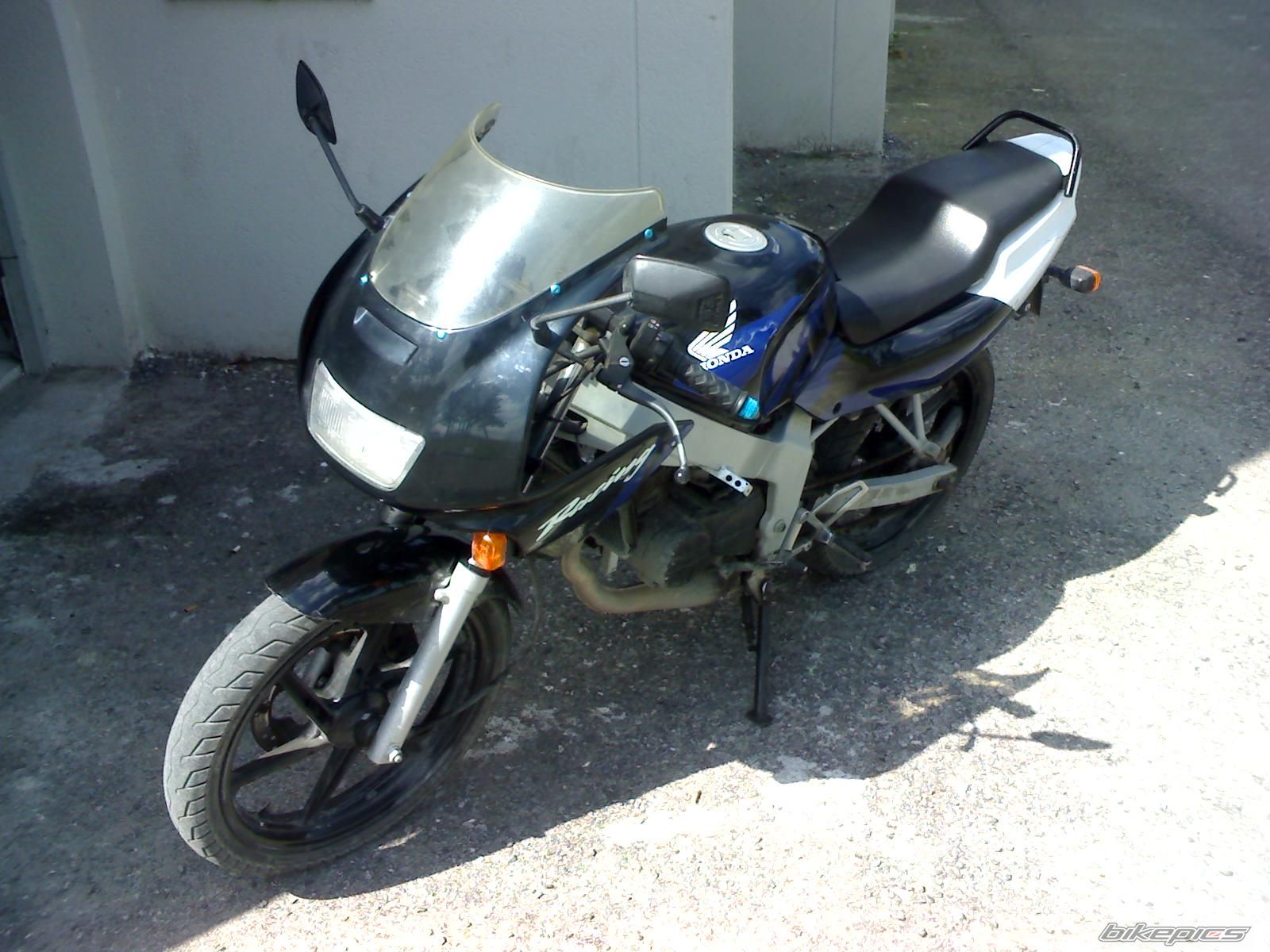 Photo 1833443