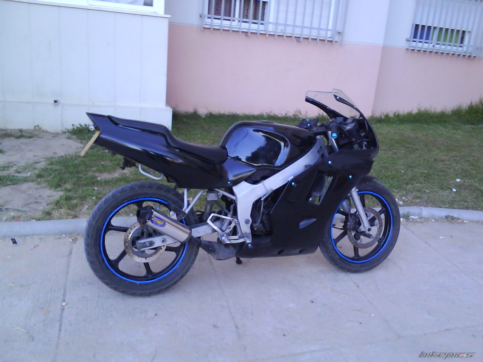 Photo 1833475