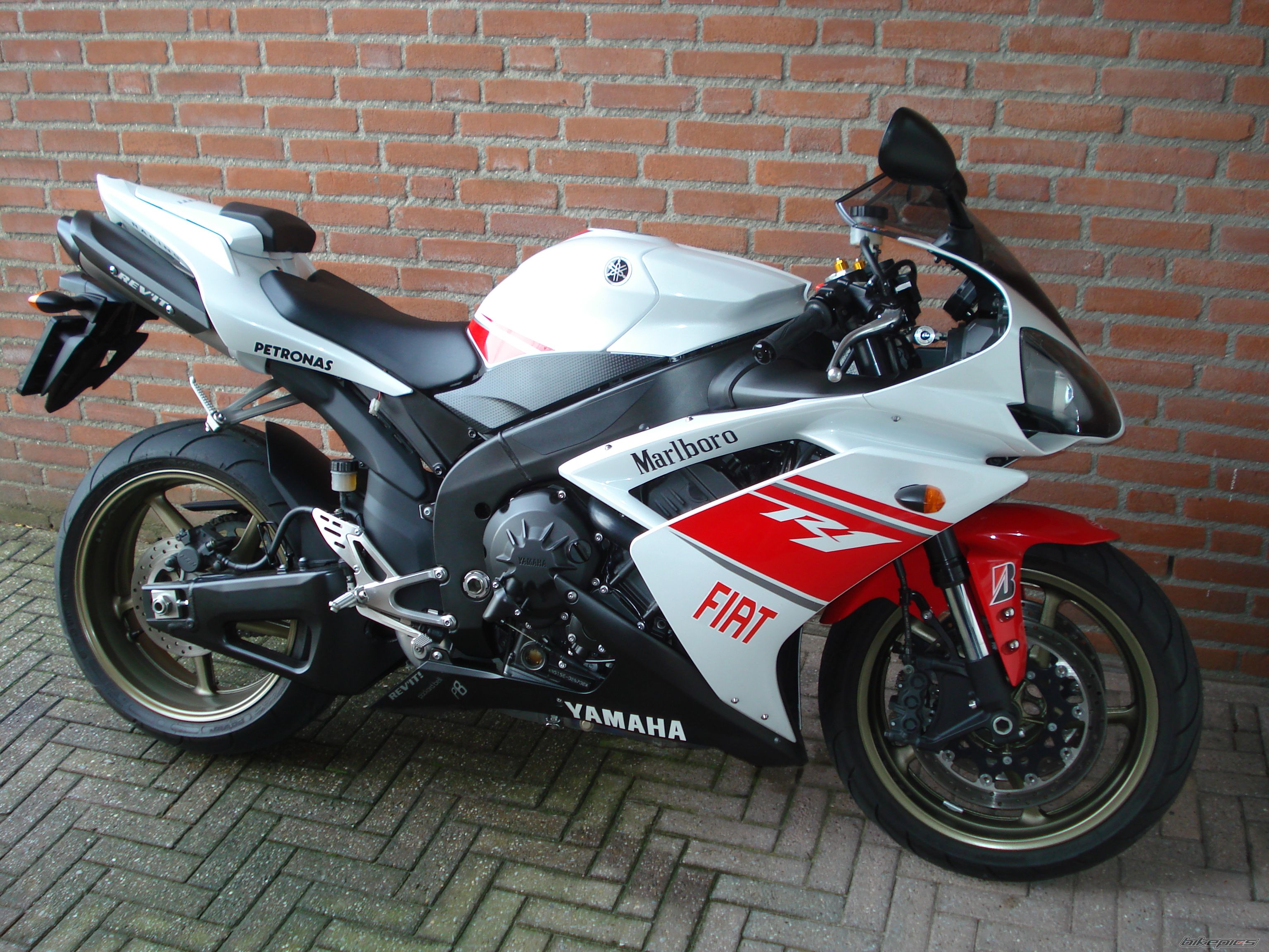 Photo 1833571