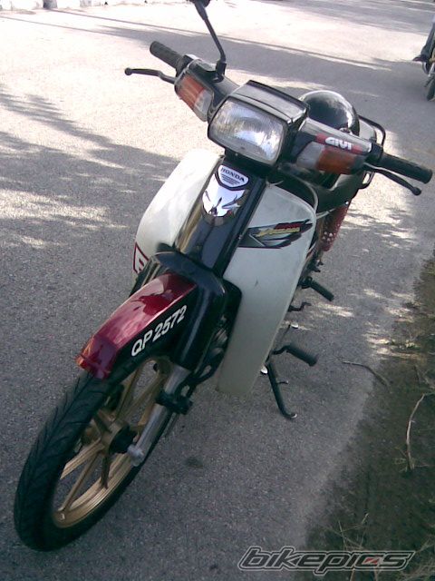 Photo 1833614