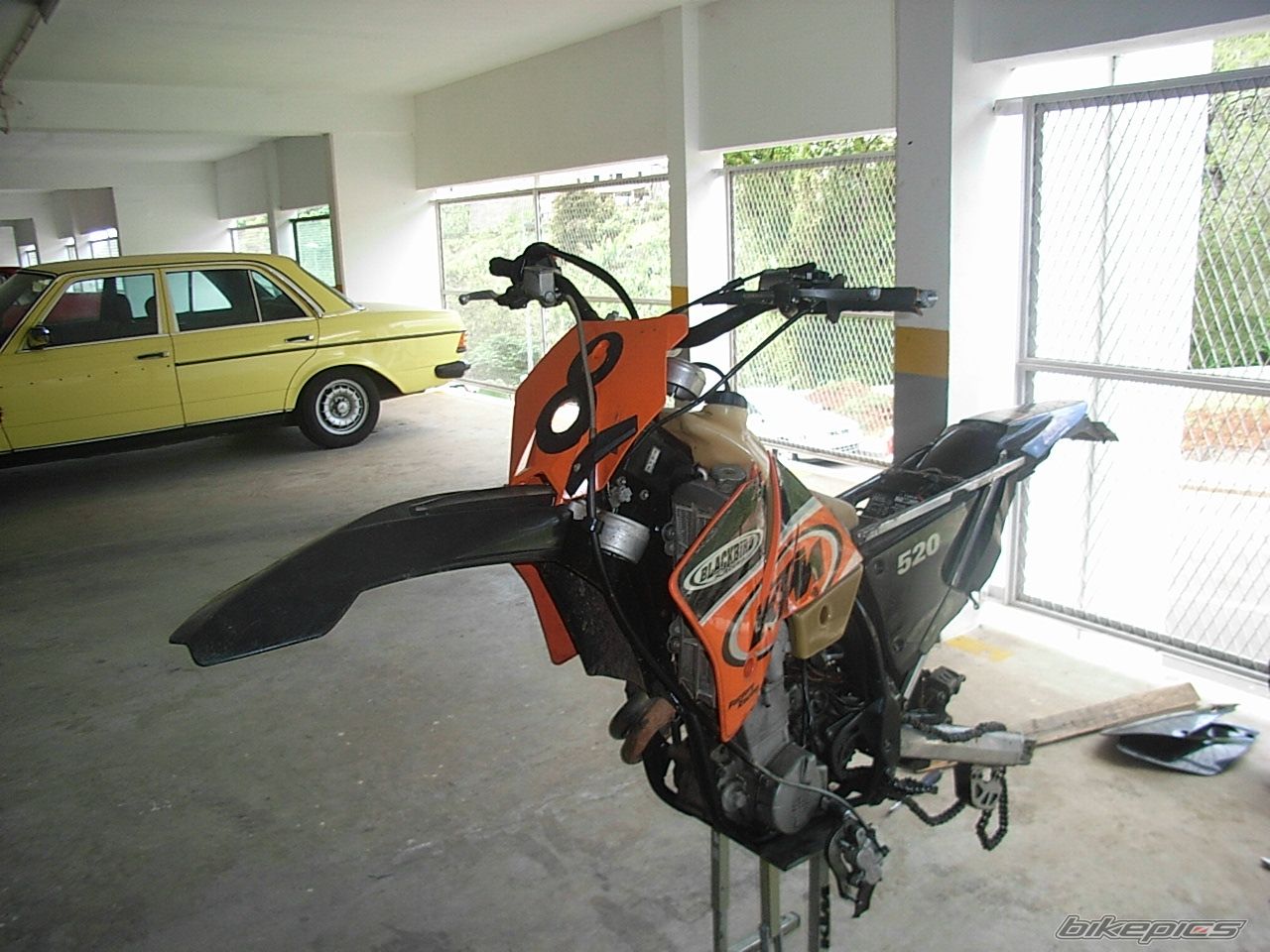Photo 1833725